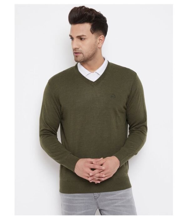 98 Degree North Green V Neck Sweater Single
