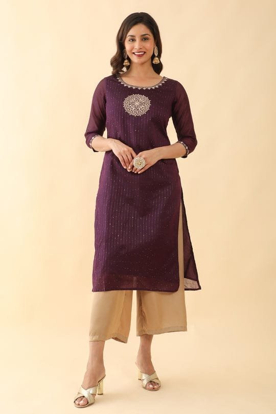 Latest And Trending Women kurtis
