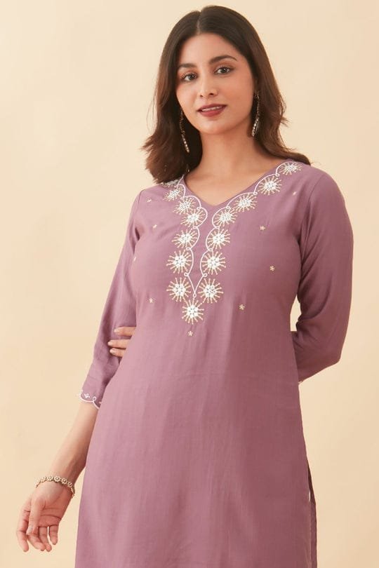 Latest And Trending Women kurtis