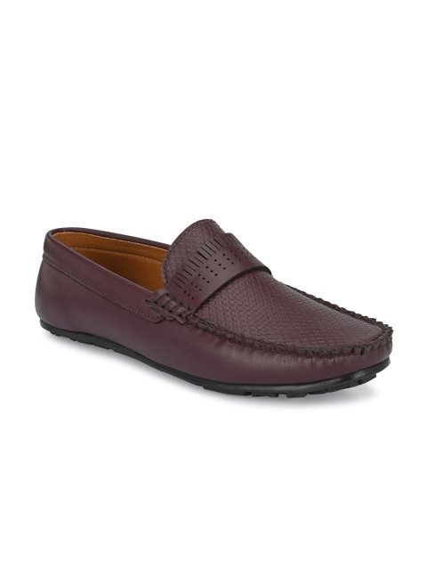El Paso Men Maroon Textured Loafers - Image 2