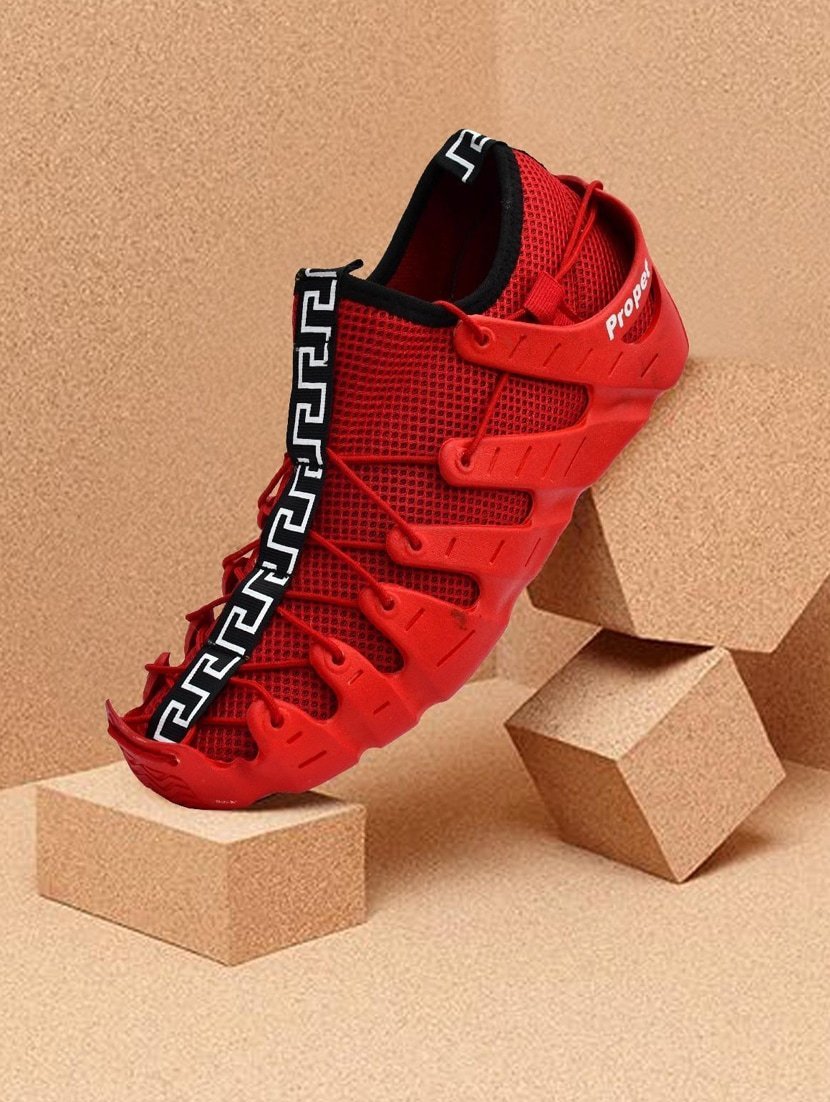 red solid lace up sneaker