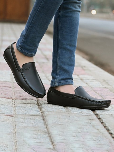 VIV Men Square Toe Padded Basics Loafers