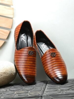 VIV Men Textured Printed Slip-On Loafers