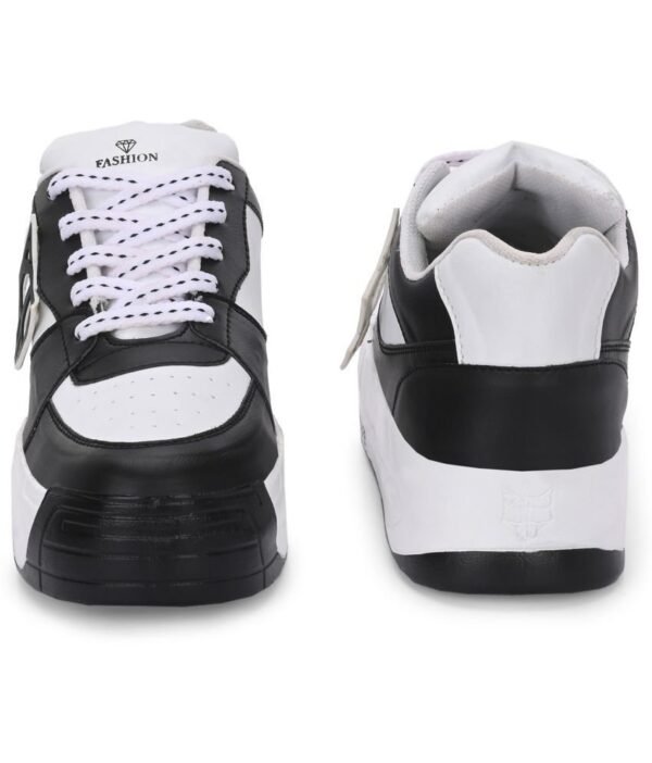 Xtoon White Men's Outdoor Shoes - Image 2